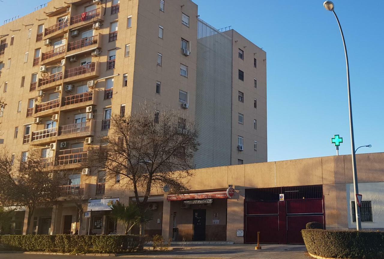 Apartamento Frente A Palacio De Congresos Seville Ngoại thất bức ảnh